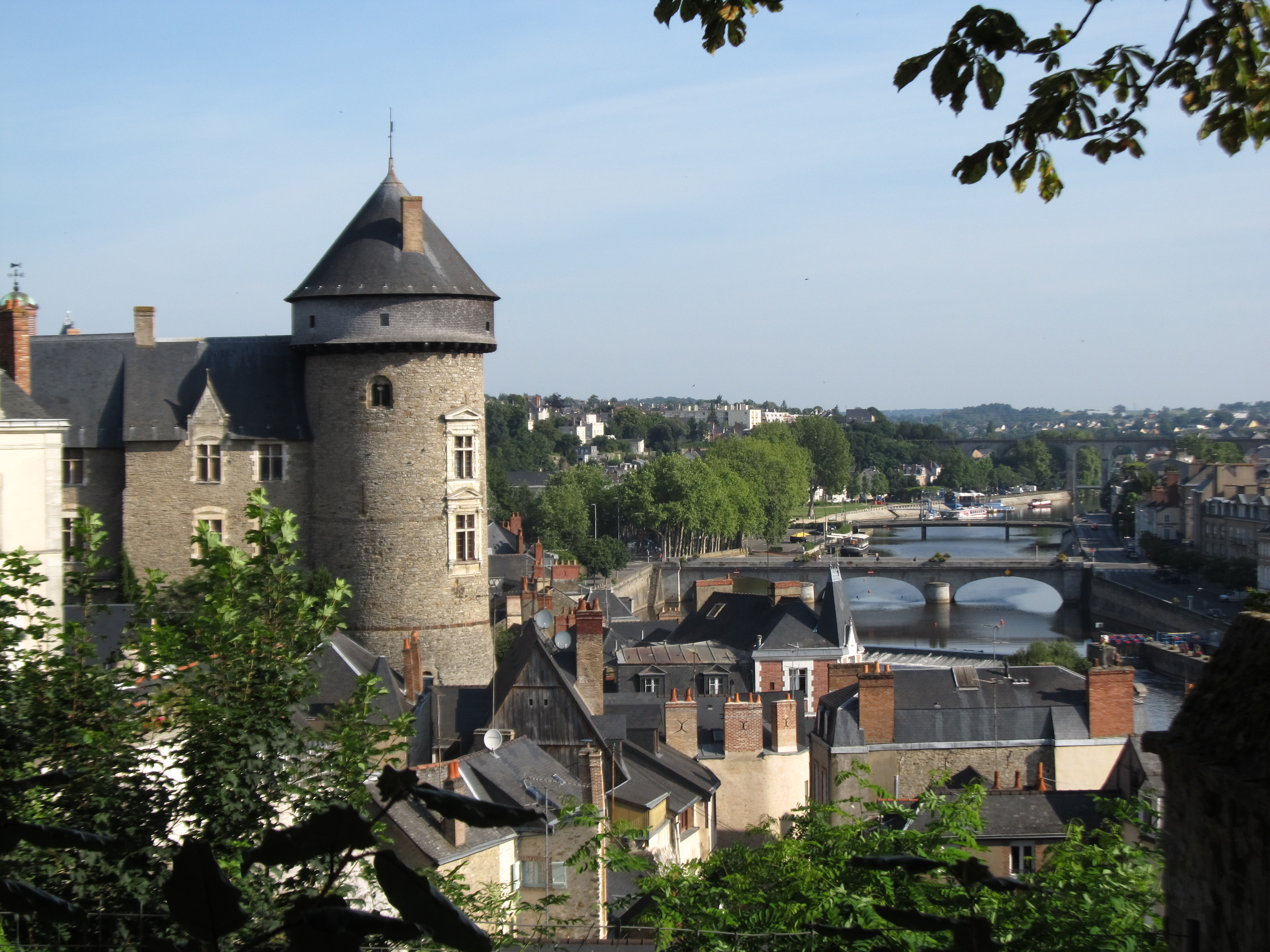 Laval vue ville (wikipedia)