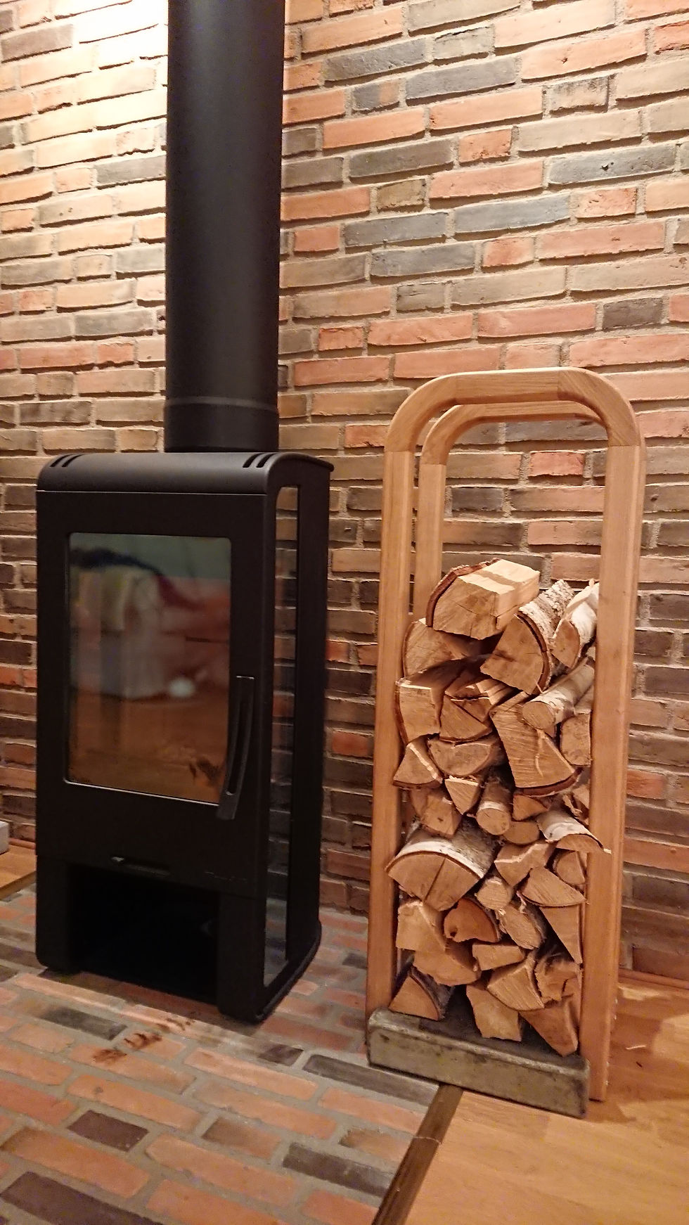 Thumbnail: WOOD - vedställ