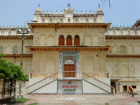 Thumbnail: Enchanting Varanasi and Ayodhya tour package