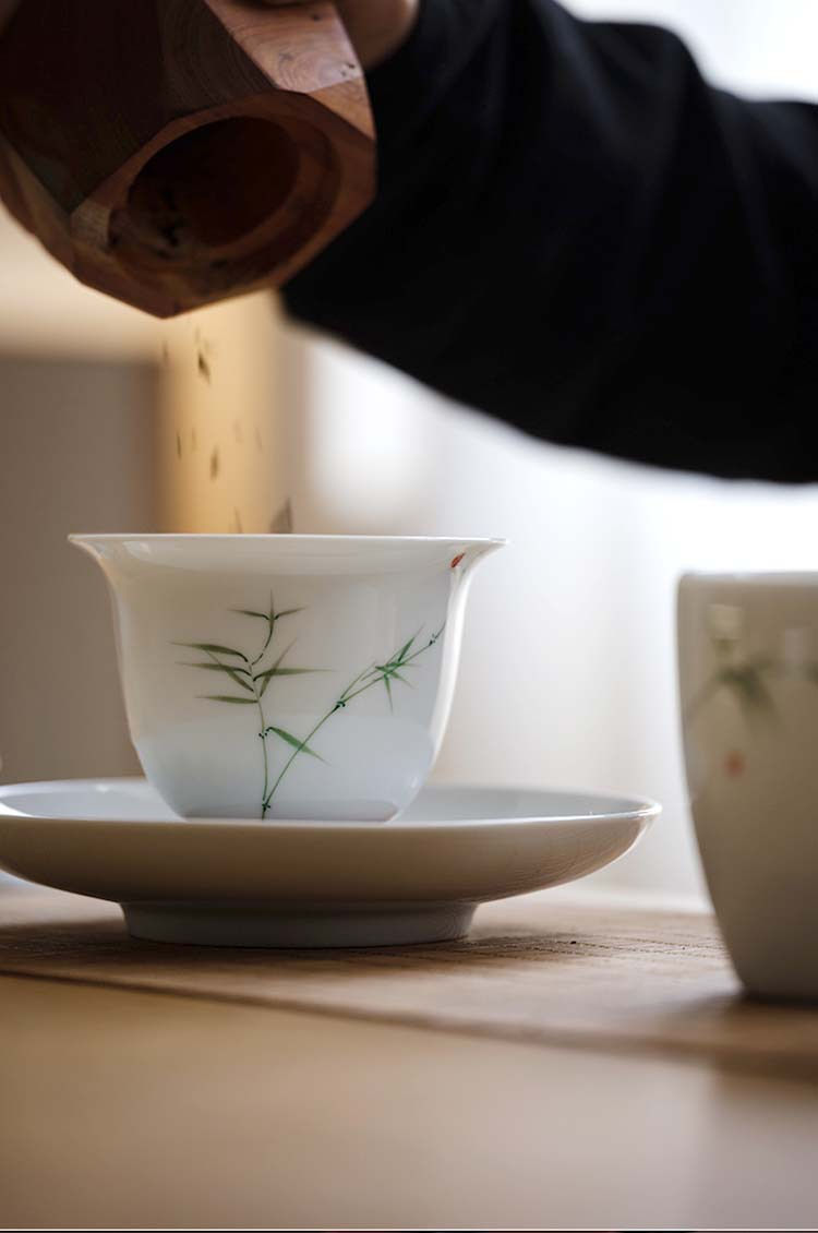 Thumbnail: White Porcelain Tea Set Suite
