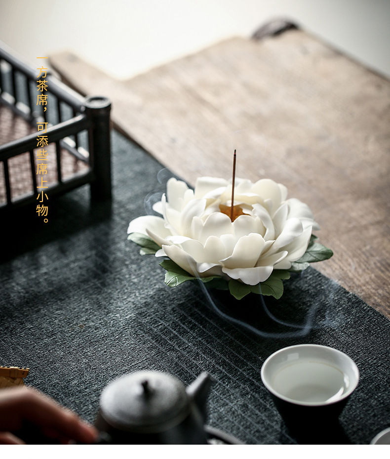 Miniatura: Porcelain Incense Pedestal