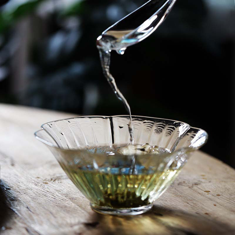 Miniature : China Ancient Style Handmade Glass Tea-bowl for Appreciating Green Tea