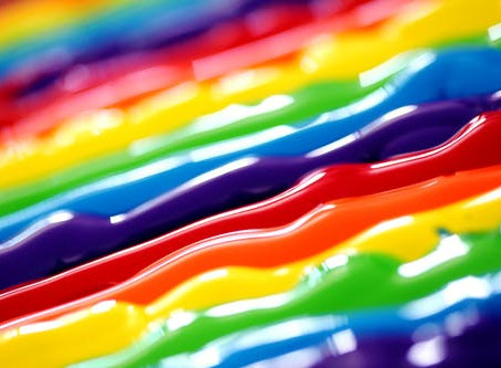 HAUT EN COULEURS !