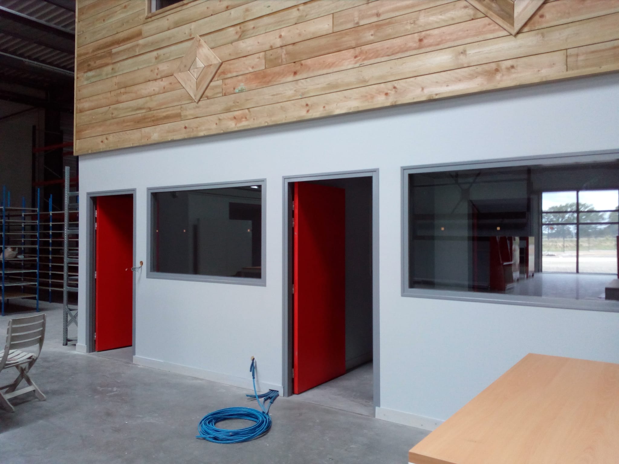 Réalisation AlexRénov : locaux rénovés, pose de placo et peinture