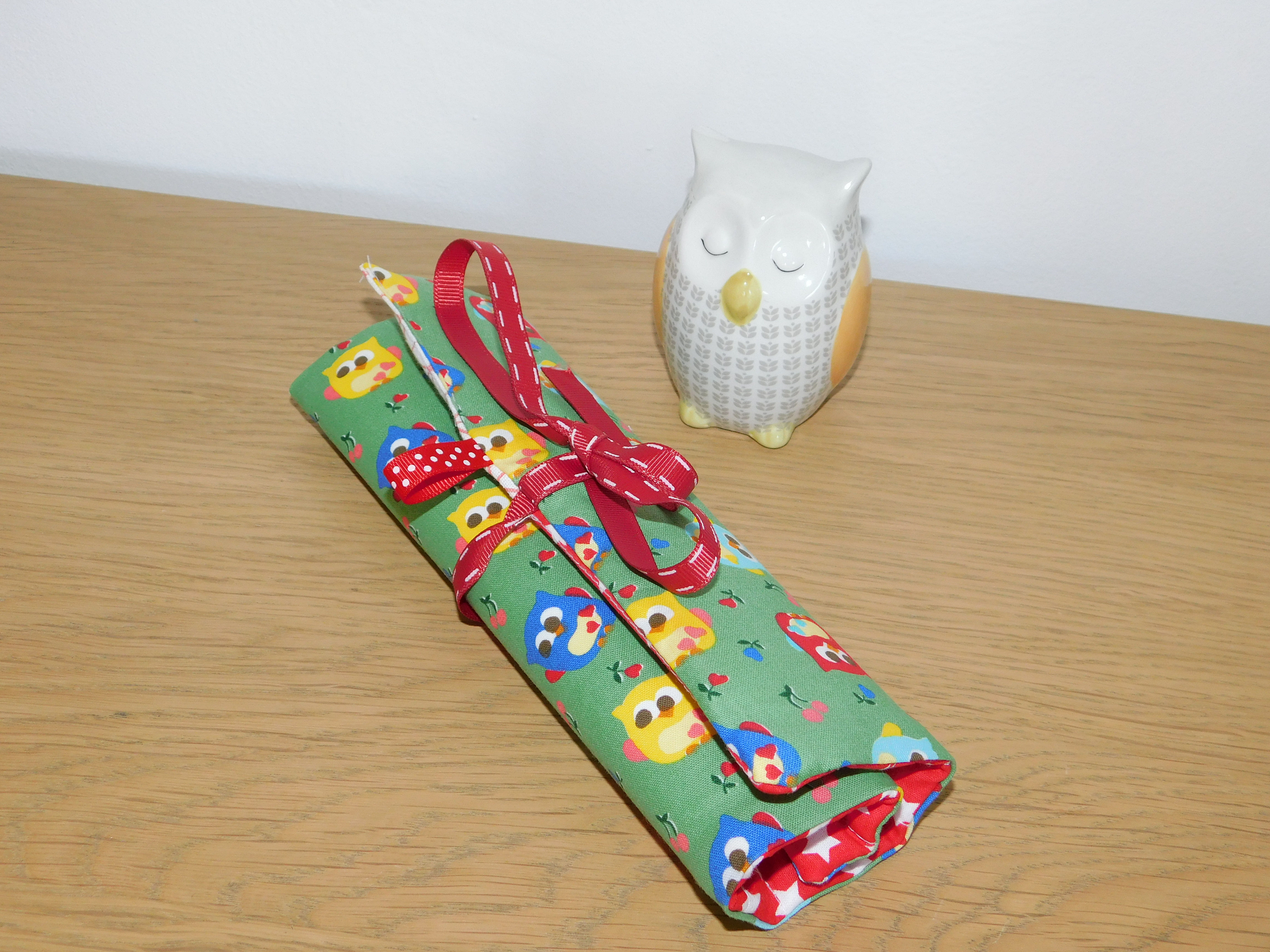 Trousse roulée "Chouettes" pour 12 crayons ou feutres