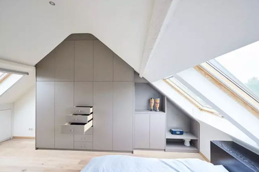 Spacious bespoke fitted wardrobe featuring a blend of hanging and folded storage