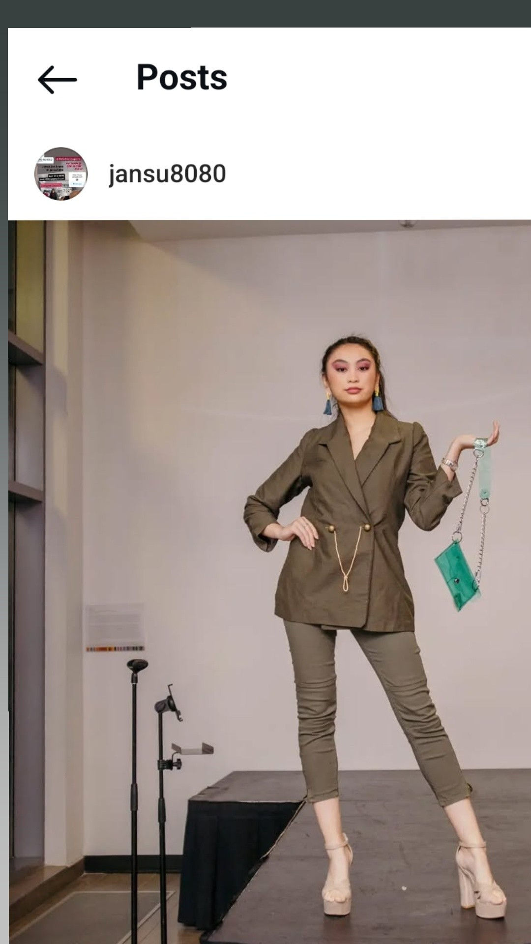 green business suit uniqueo