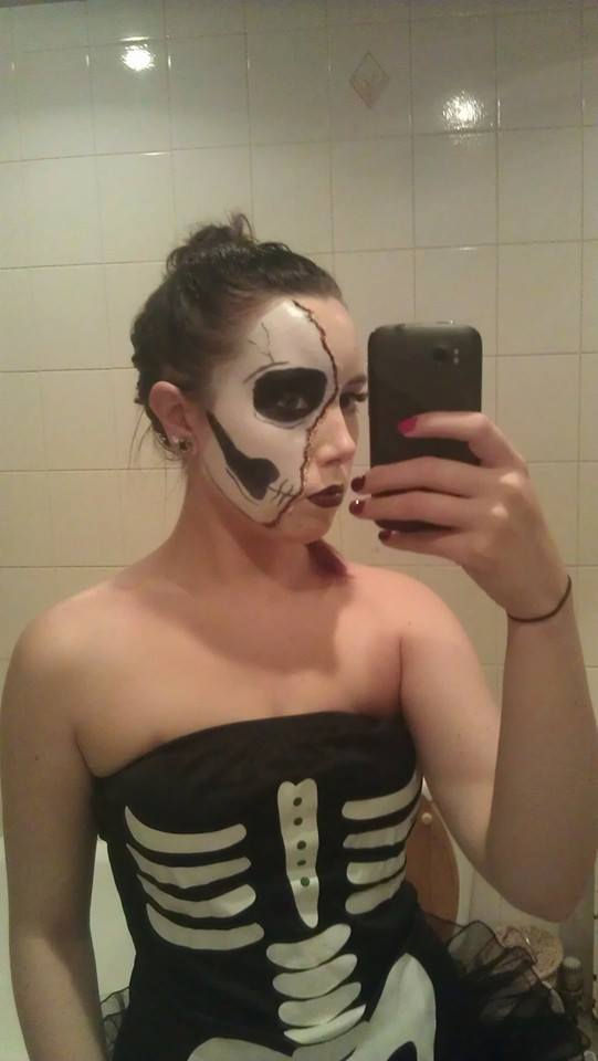 Halloween skull makeup
