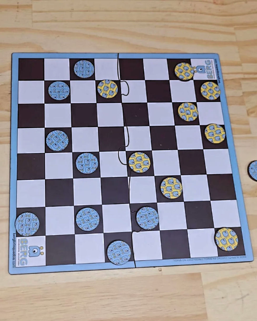 Jogo de DAMA do Waka