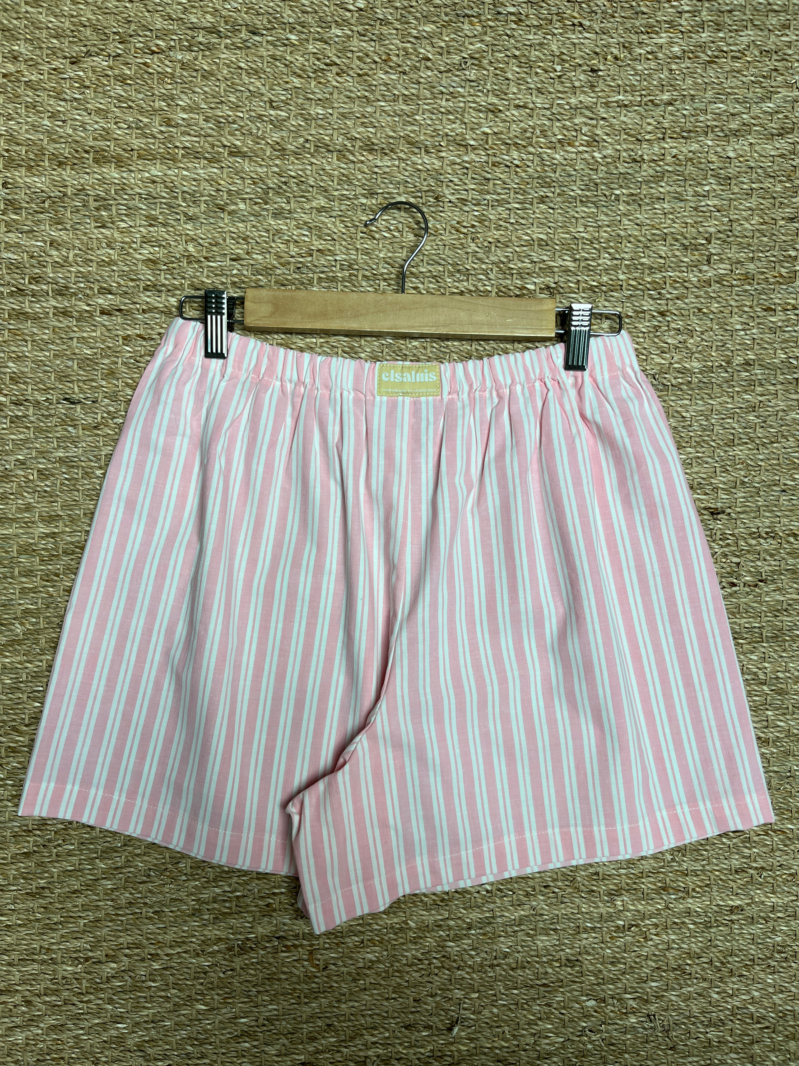 Short rayures rose