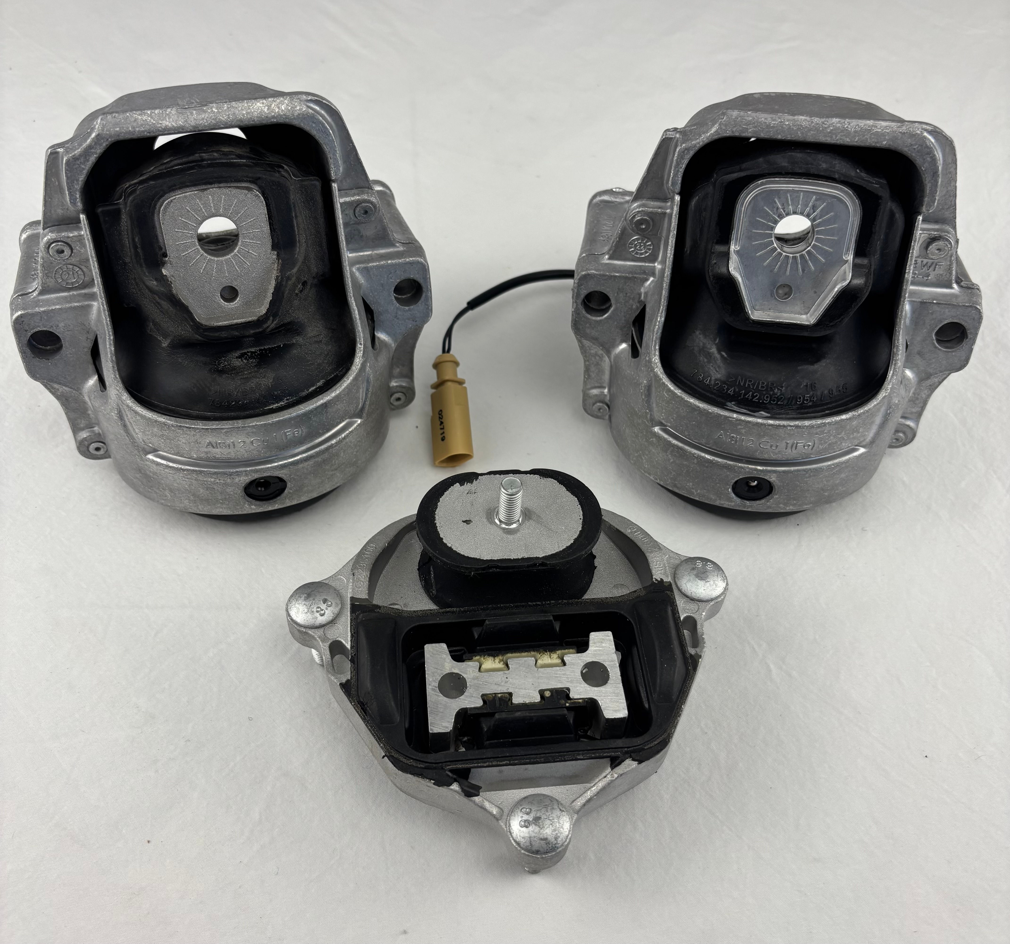 Complete 3-piece engine motor mount set with active and standard units.