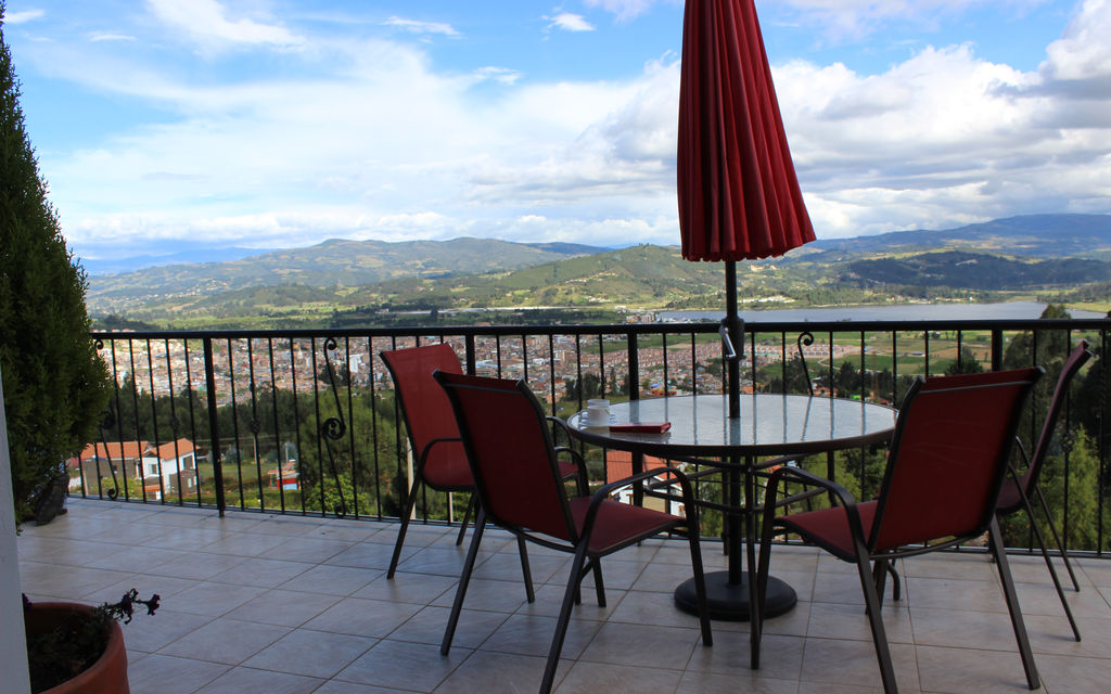 Mirador del Libertador en Paipa Boyacá Colombia, Casas a la venta en Paipa, Lago Sochagota en Paipa.