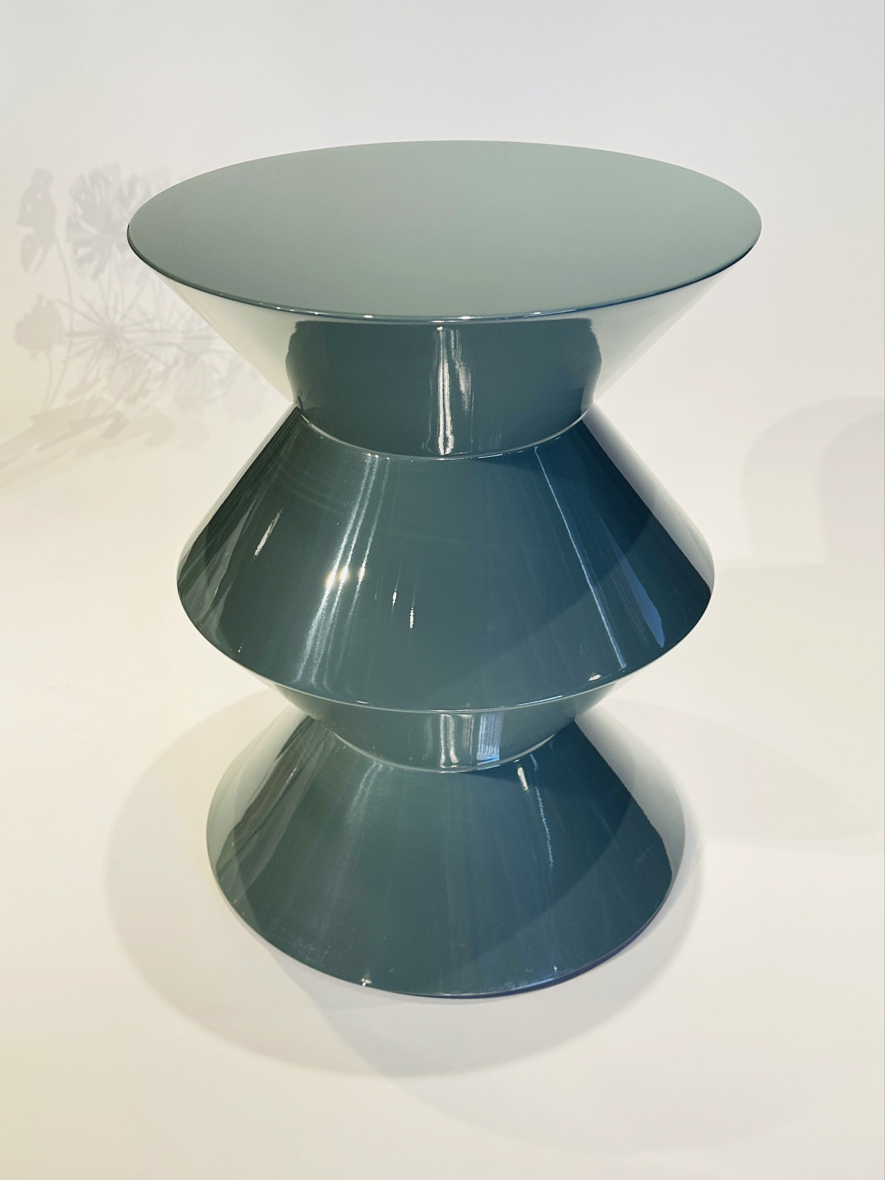 Table: Cobb Consignment Side Table [INFO NEEDED]