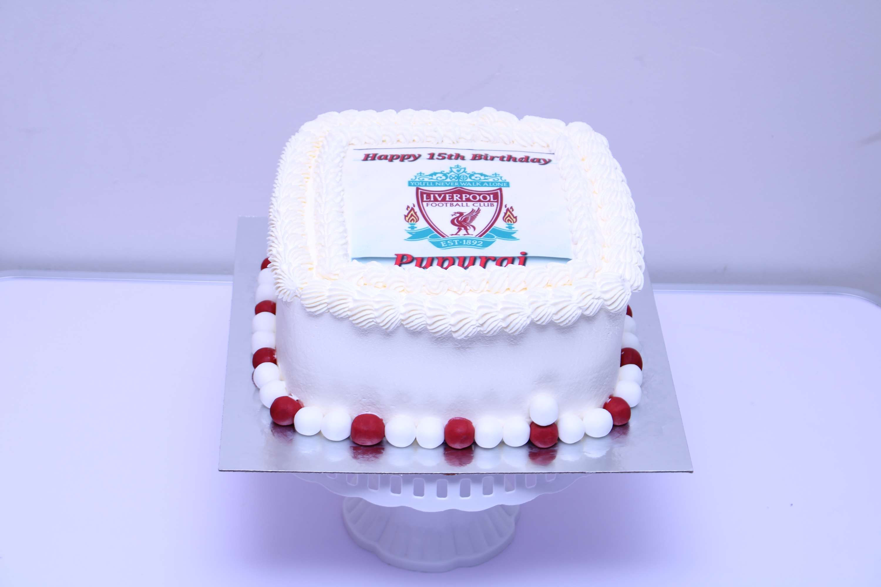 8" Liverpool Cake