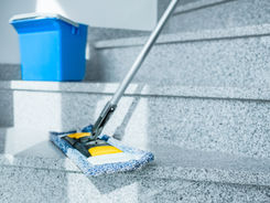 Steinreinigung Dachrinnenreinigung Fassadenreinigung Dachrinnenreinigung Solaranlagen Pv-Anlagen Hausmeisterservice Grünflächenpflege Grauflächenpflege Treppenhausreinigung Graffitientfernung Imprägnierung Hydrophobierung Glasreinigung Jalousienreinigung Raffstorenreinigung Bauschluss