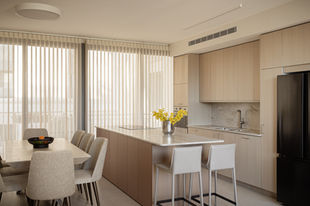 Kitchen dining