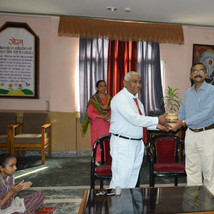 Mr Das Principal DAV school sector 46