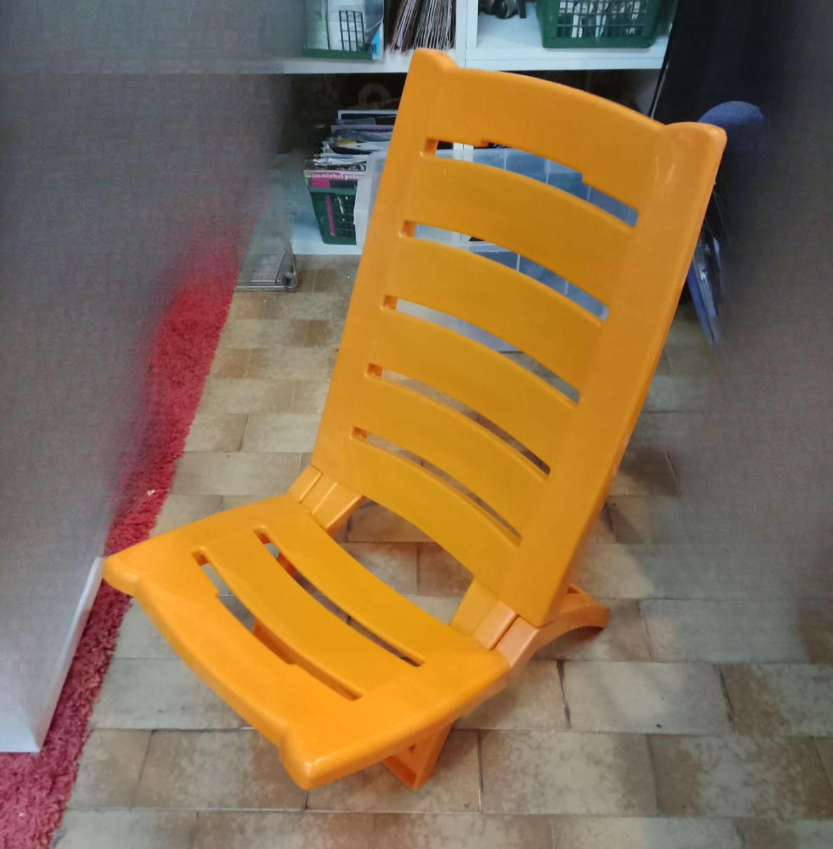 Spiaggina Sedia da Spiaggia Pieghevole in Plastica Arancione Adatta per Esterno