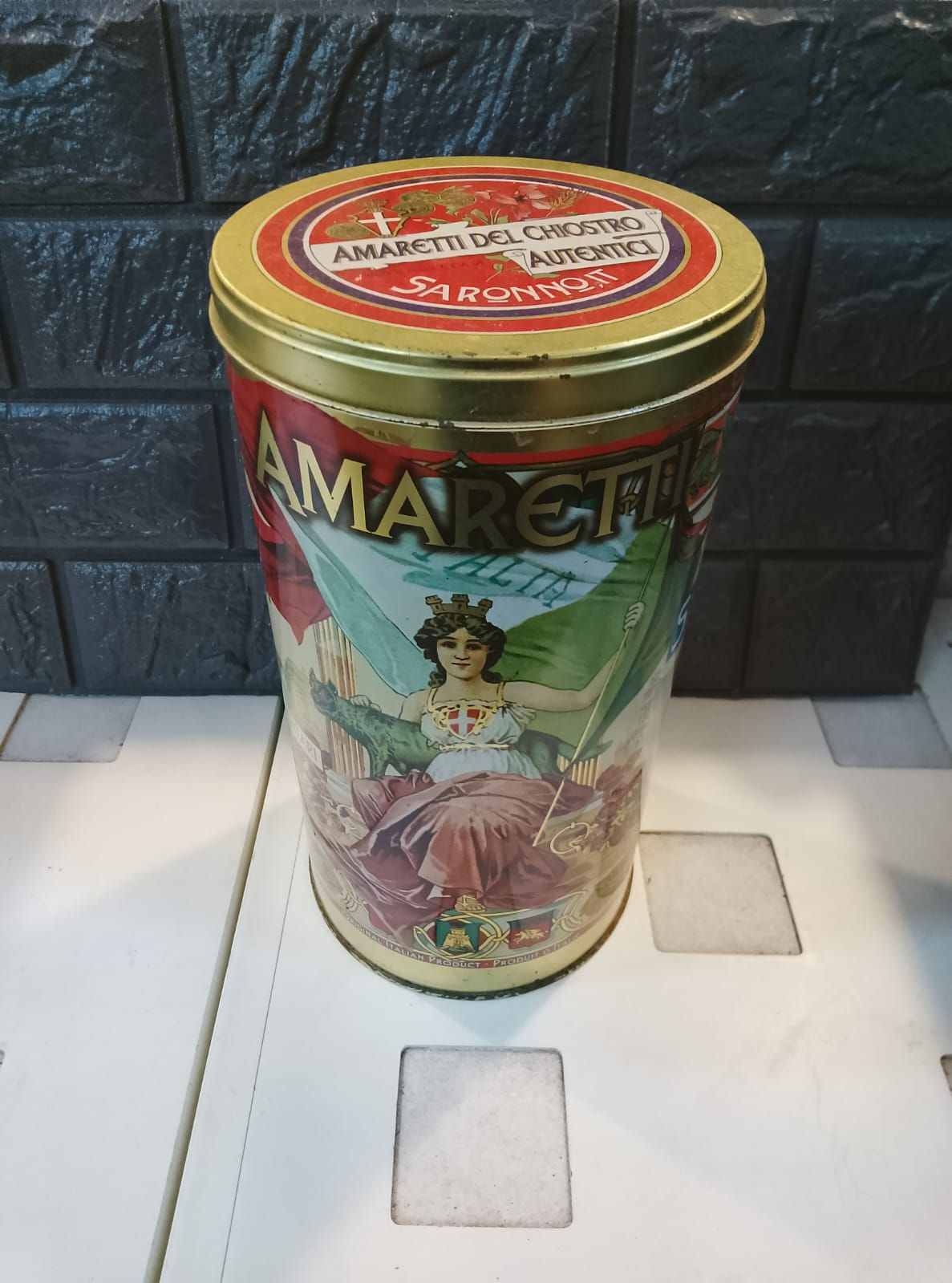 Scatola Cilindrica Barattolo in Latta AMARELLI