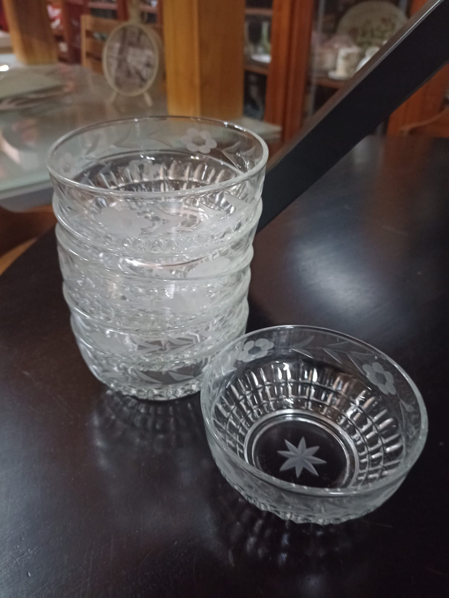 Servizio per 6 Persone di Coppette in Cristallo con Decoro Stella