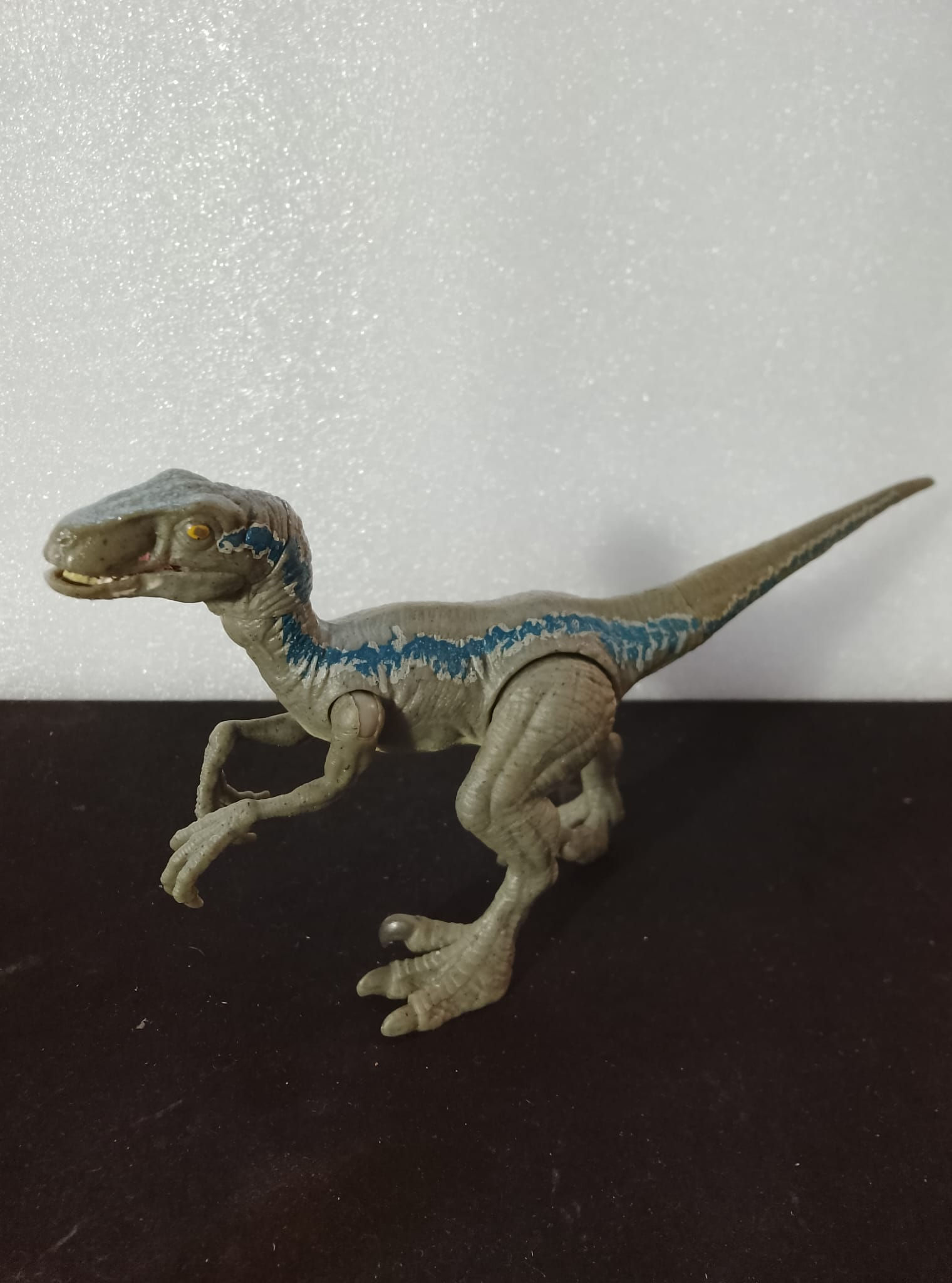 Action Figure Velociraptor  Blu JURASSIC WORLD Hasbro