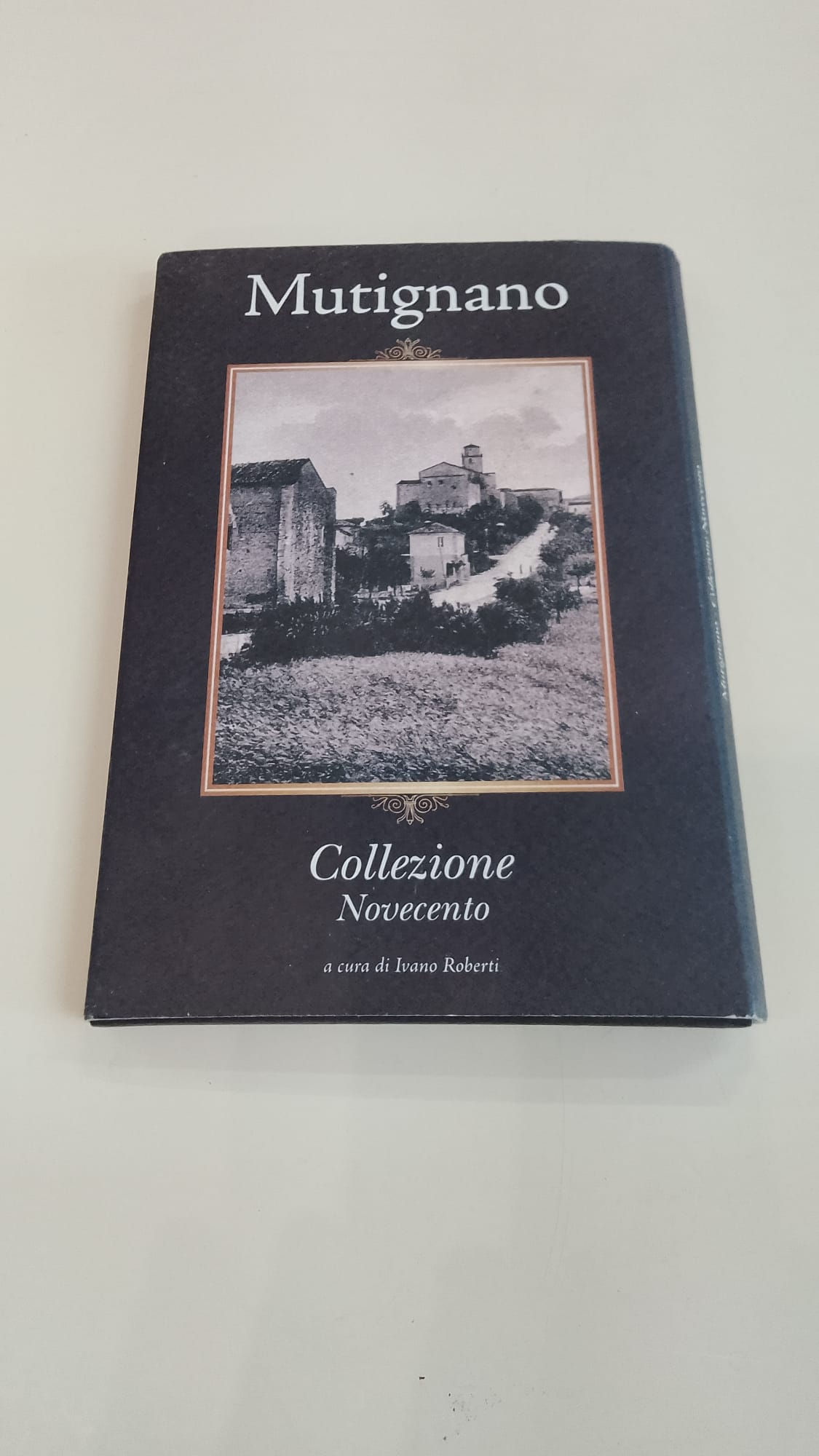 Raccolta di Cartoline IL BORGO MUTIGNANO