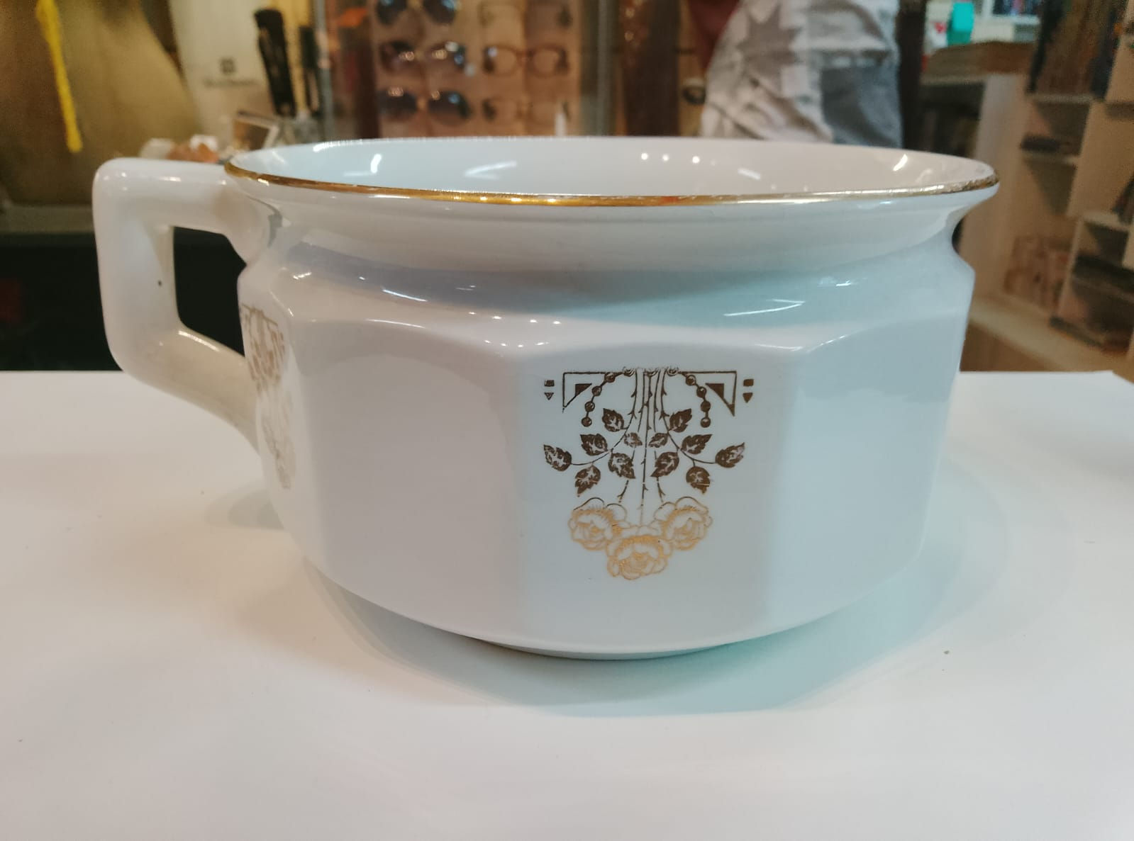 Vaso Da Notte Pitale Orinale d'Epoca in Ceramica di LAVENO