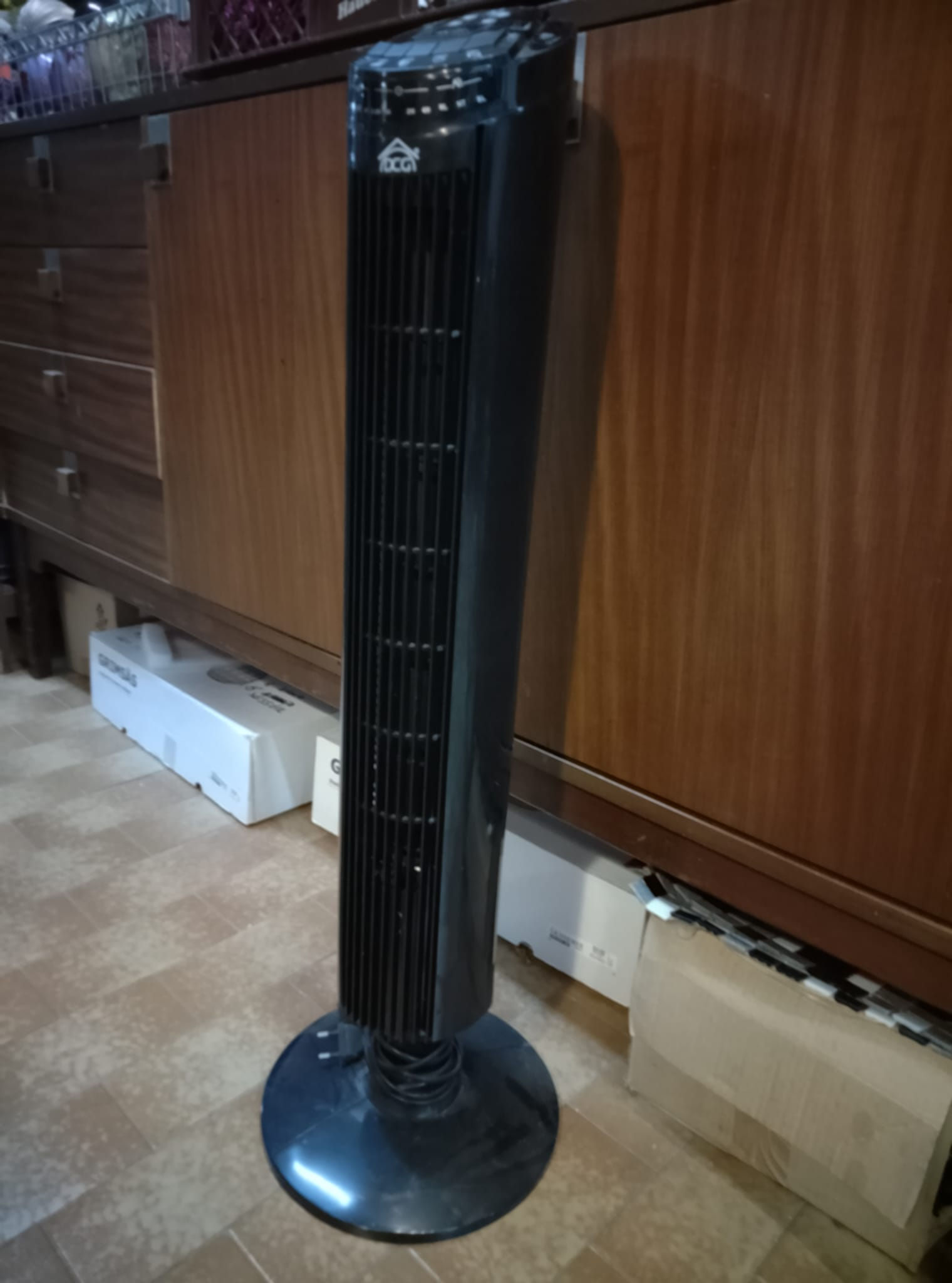 Ventilatore a Colonna Nero DCG