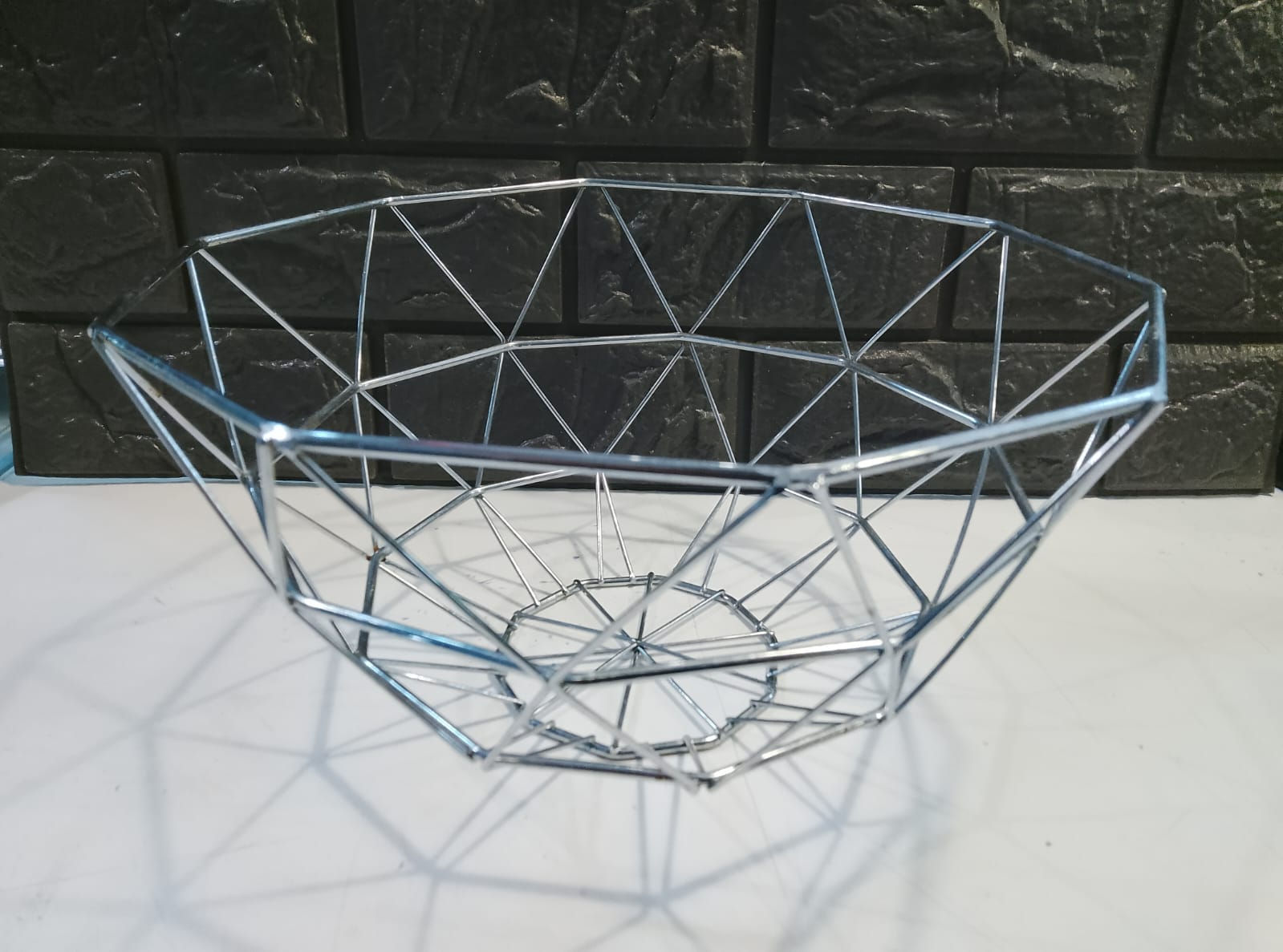 Cesto porta Frutta Fruttiera  Geometrico Moderno in Filo d'Acciao