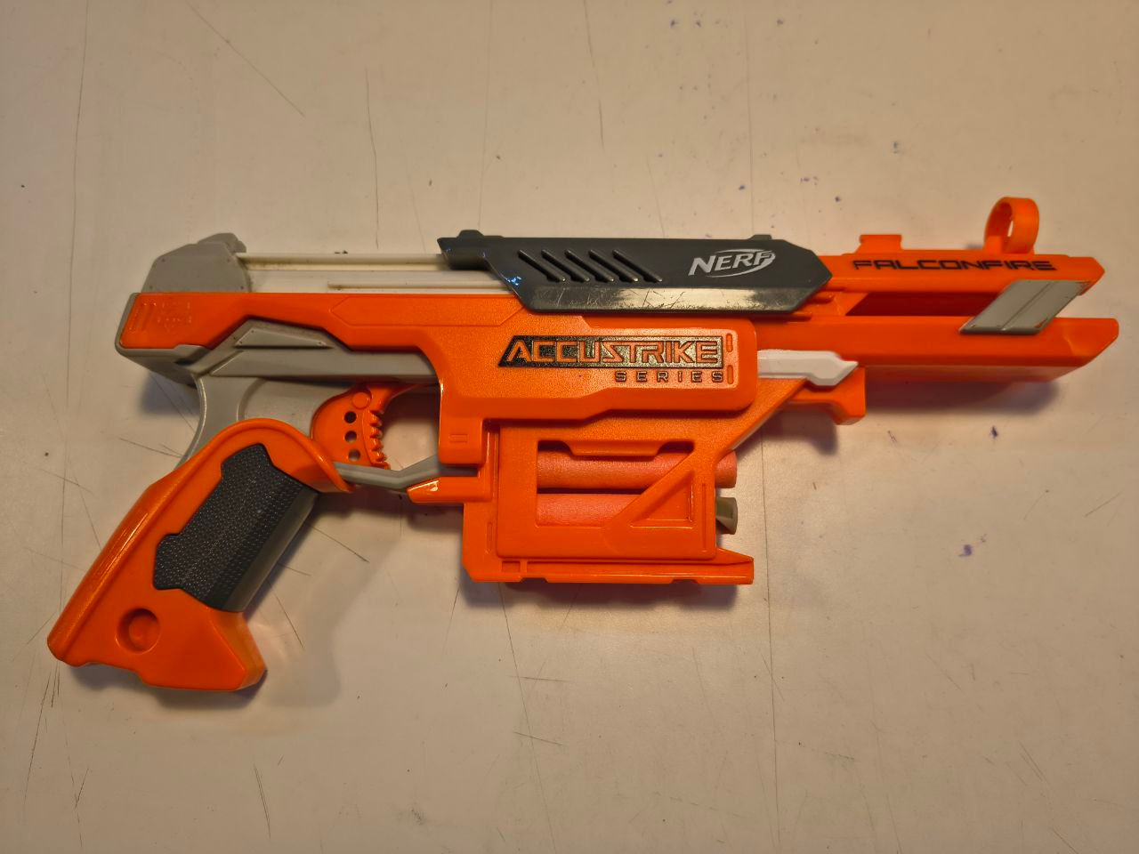 Pistola NERF Accustrike