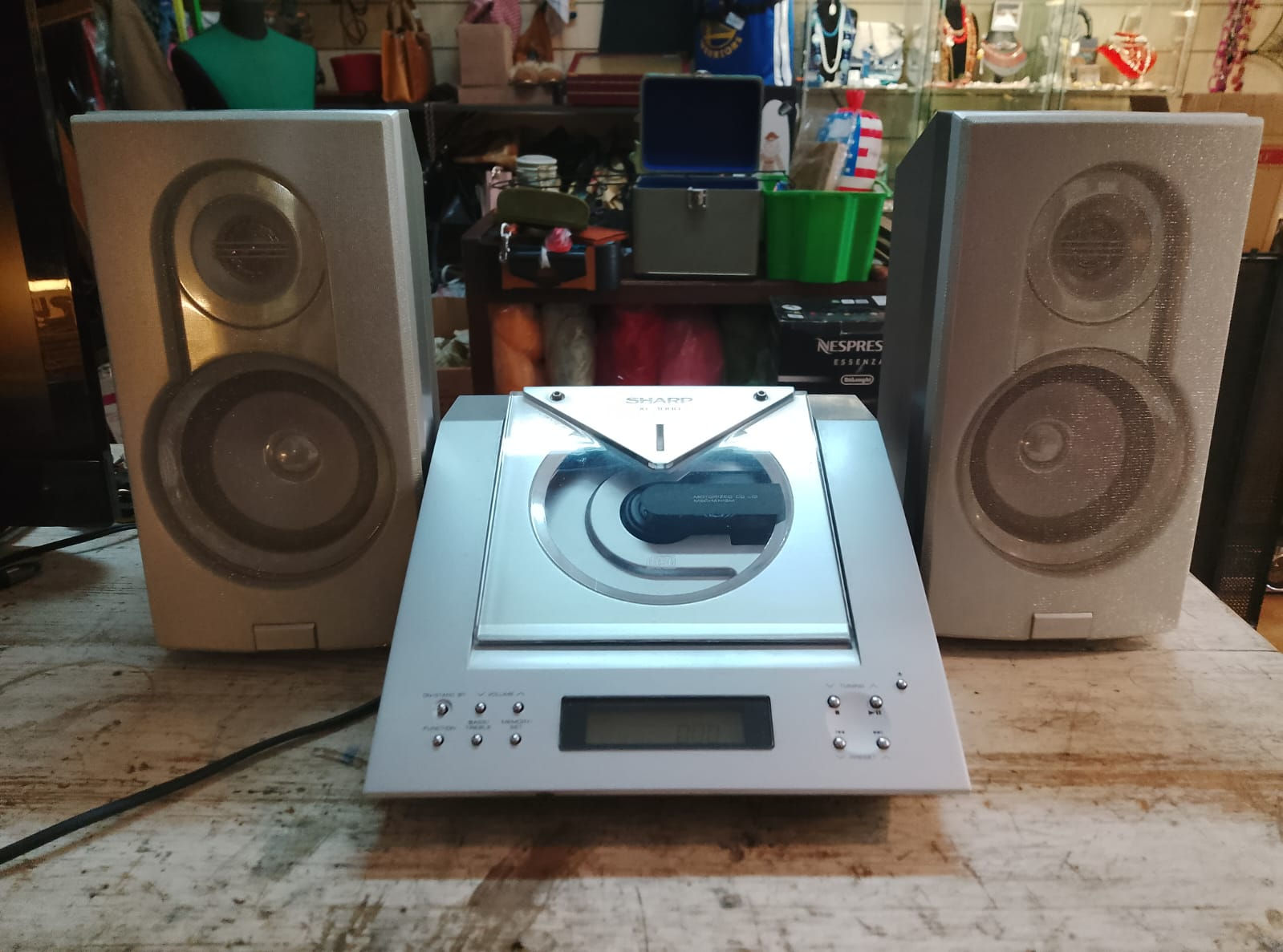 Stereo SHARP Radio e Lettore Cd con Casse [Stereo Spaziale]