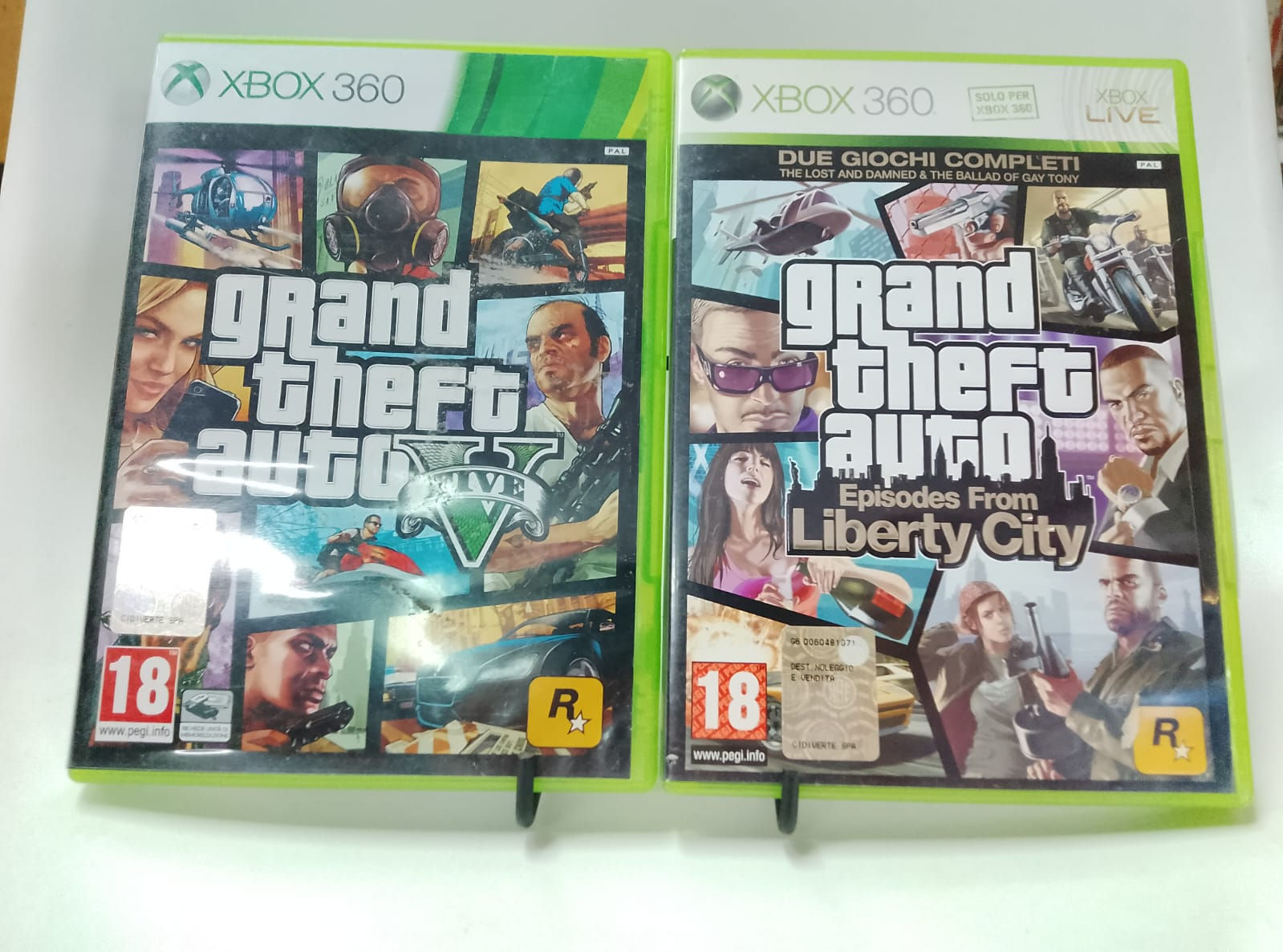 Bundle GTA Giochi GRAND THEFT AUTO V Five + Liberty City per Microsoft XBOX 360