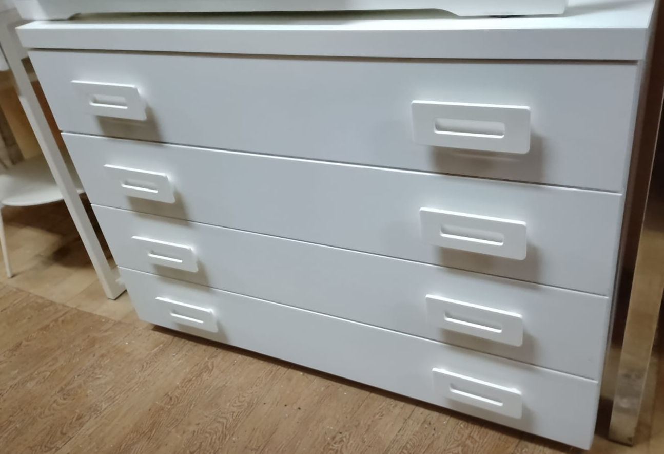 Comò Cassettiera Bianca Bassa a 4 Cassetti