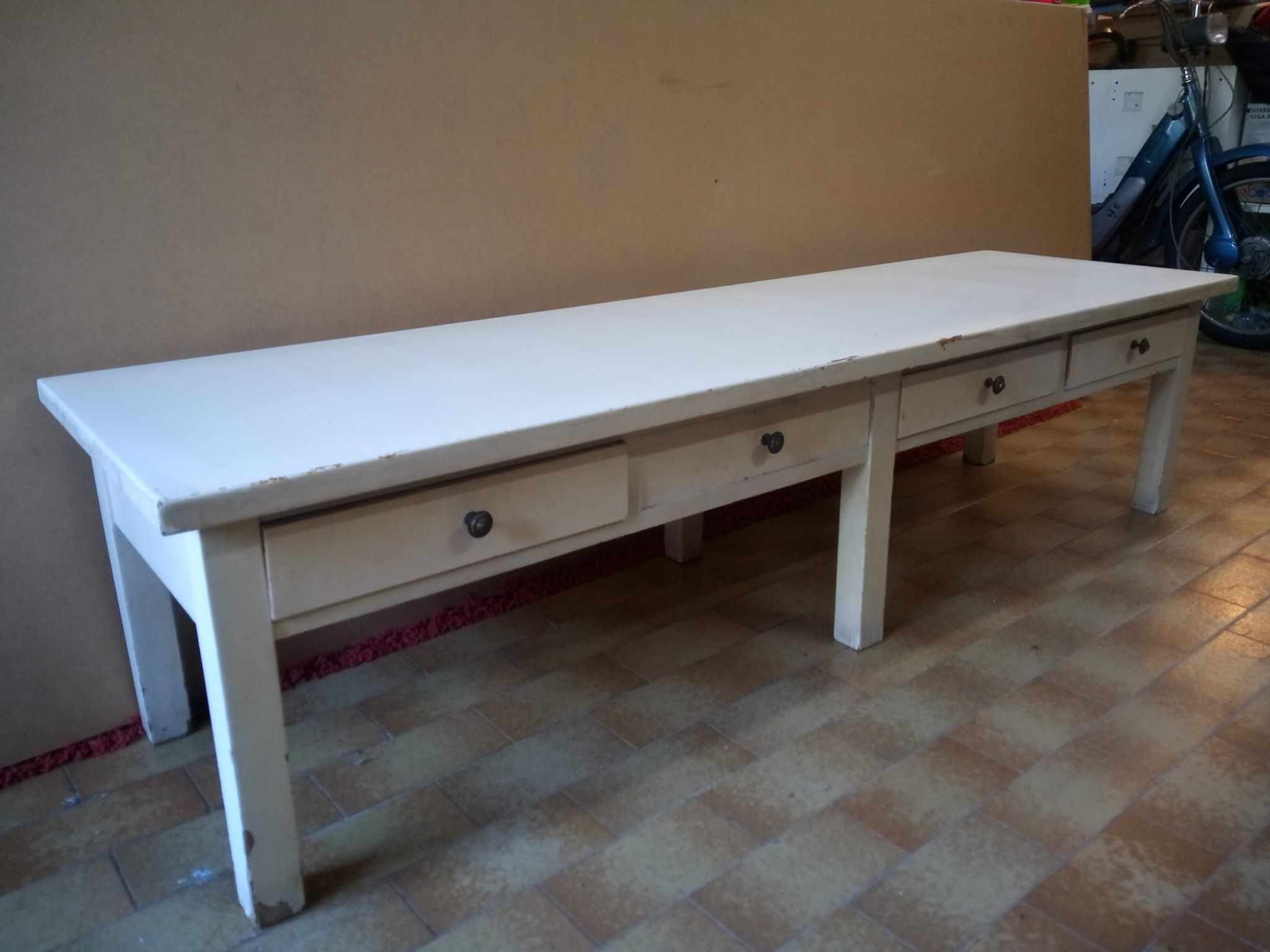 Panca in Legno Bianco con 4 Cassetti