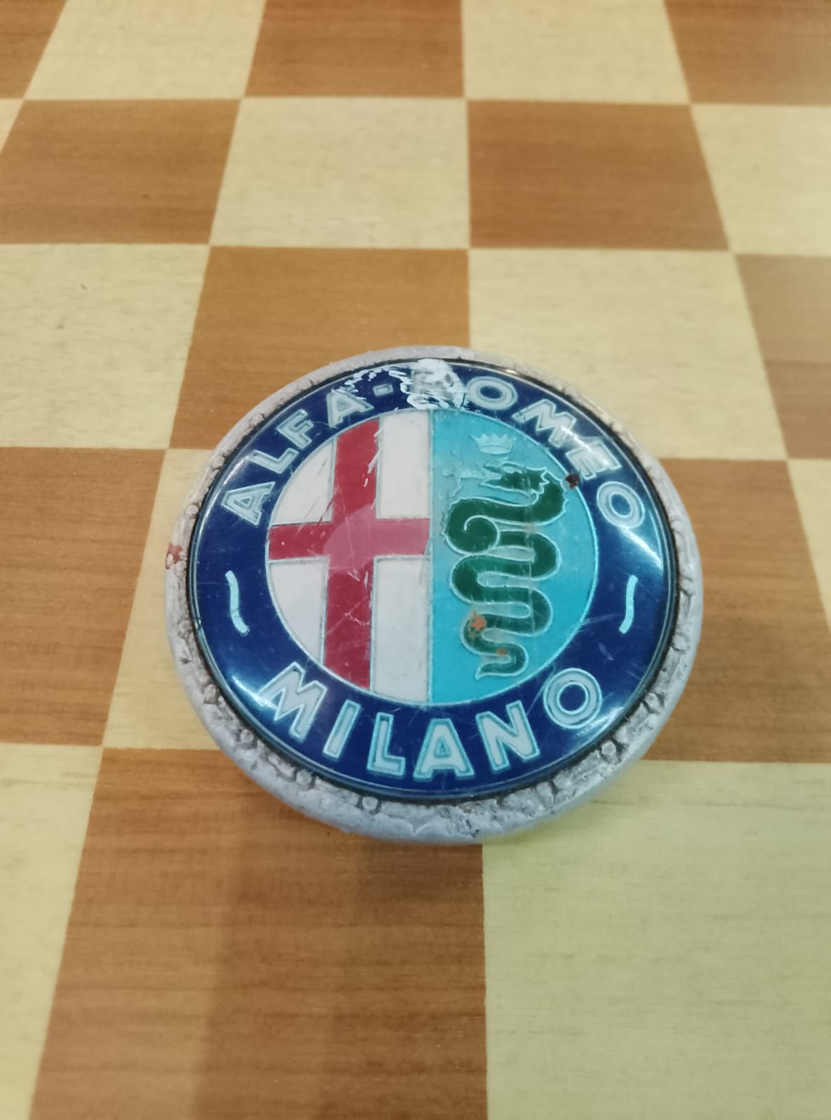 Fregio Logo ALFA ROMEO Milano  Vintage Anni '60 per Restauro Auto d'Epoca