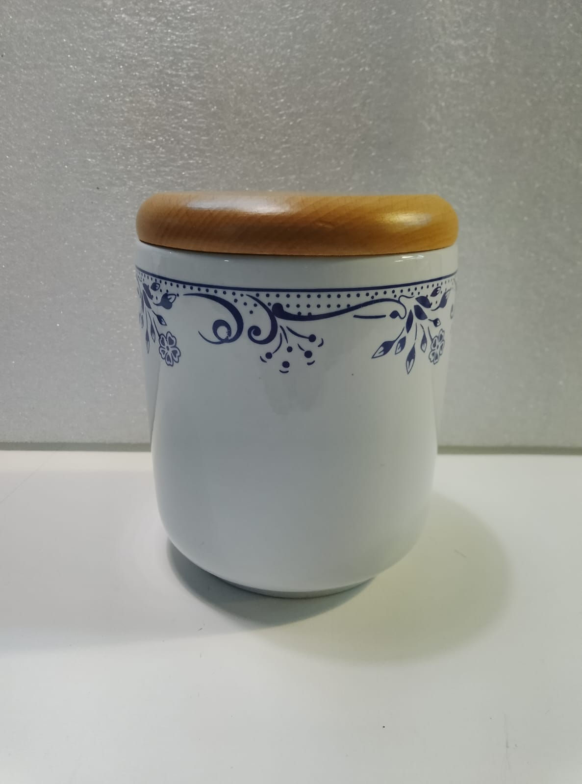 Barattolo in Ceramica con Tappo in Legno