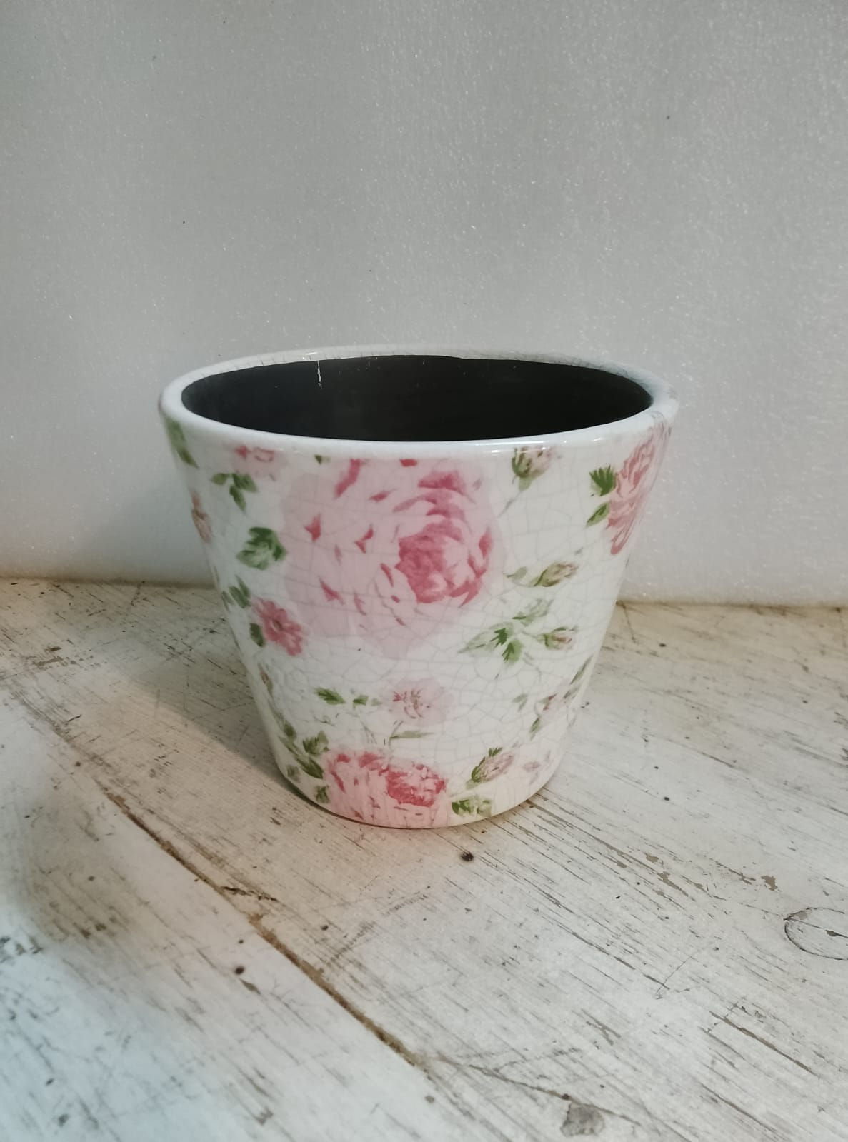 Porta Vaso in Ceramica Cracklè con Rose Provenzali
