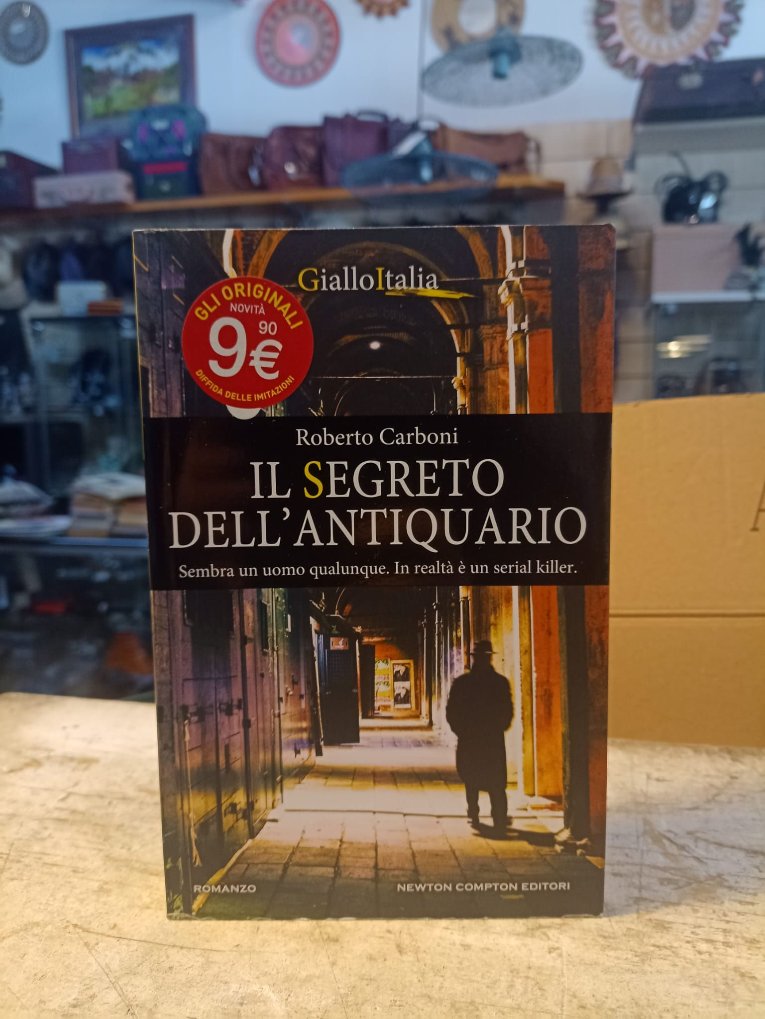 Libro IL SEGRETO DELL'ANTIQUARIO di Roberto Carboni (Giallo Italia)