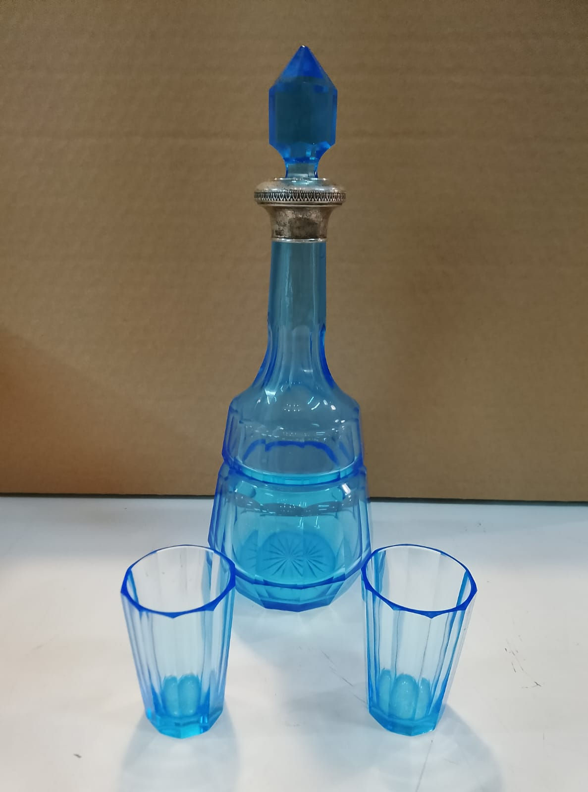 Bottiglia da Liquore con Coppia Bicchierini in Cristallo Blu e Argento Art Decò