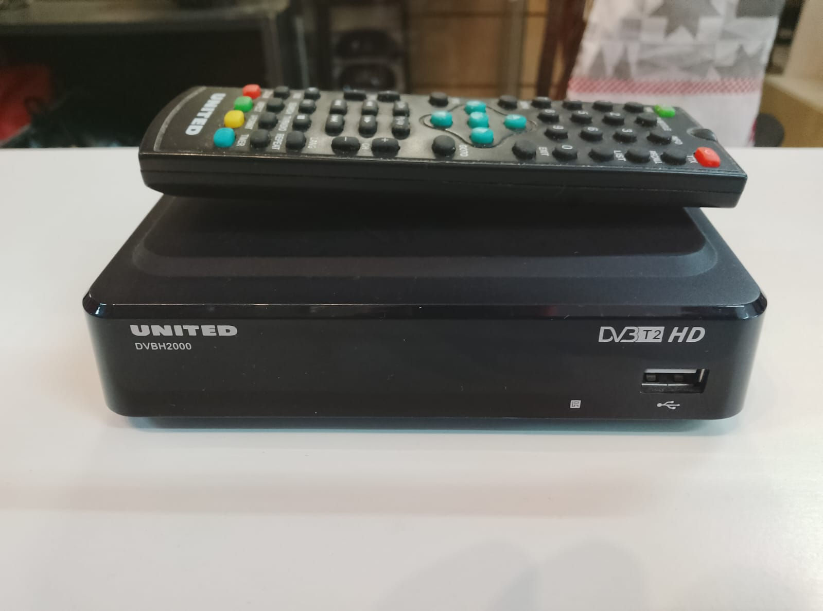Decoder Digitale Terrestre 2 DVB-T2 UNITED con Telecomando