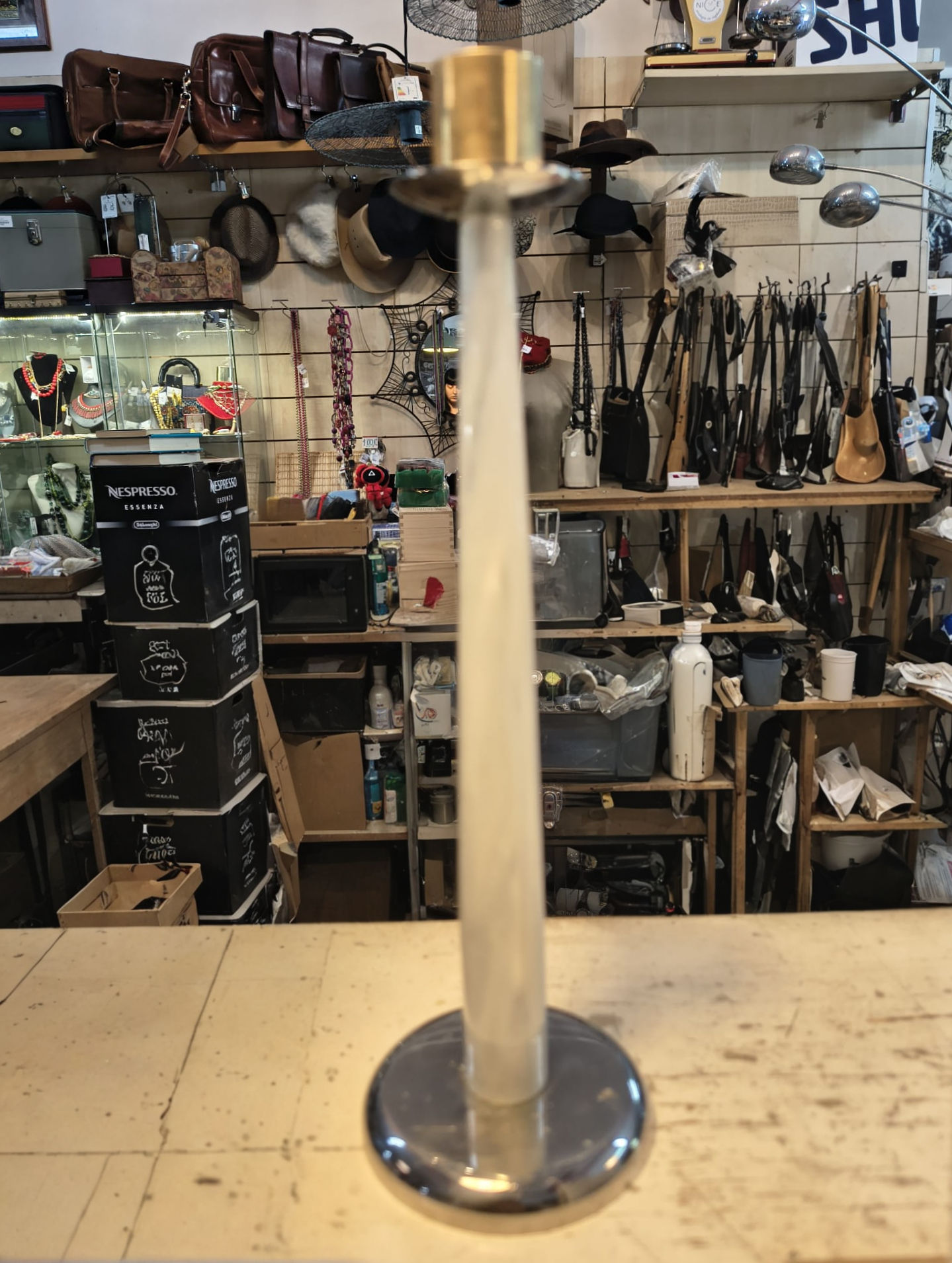 Porta Candela in Acciaio con Stelo Madreperlato