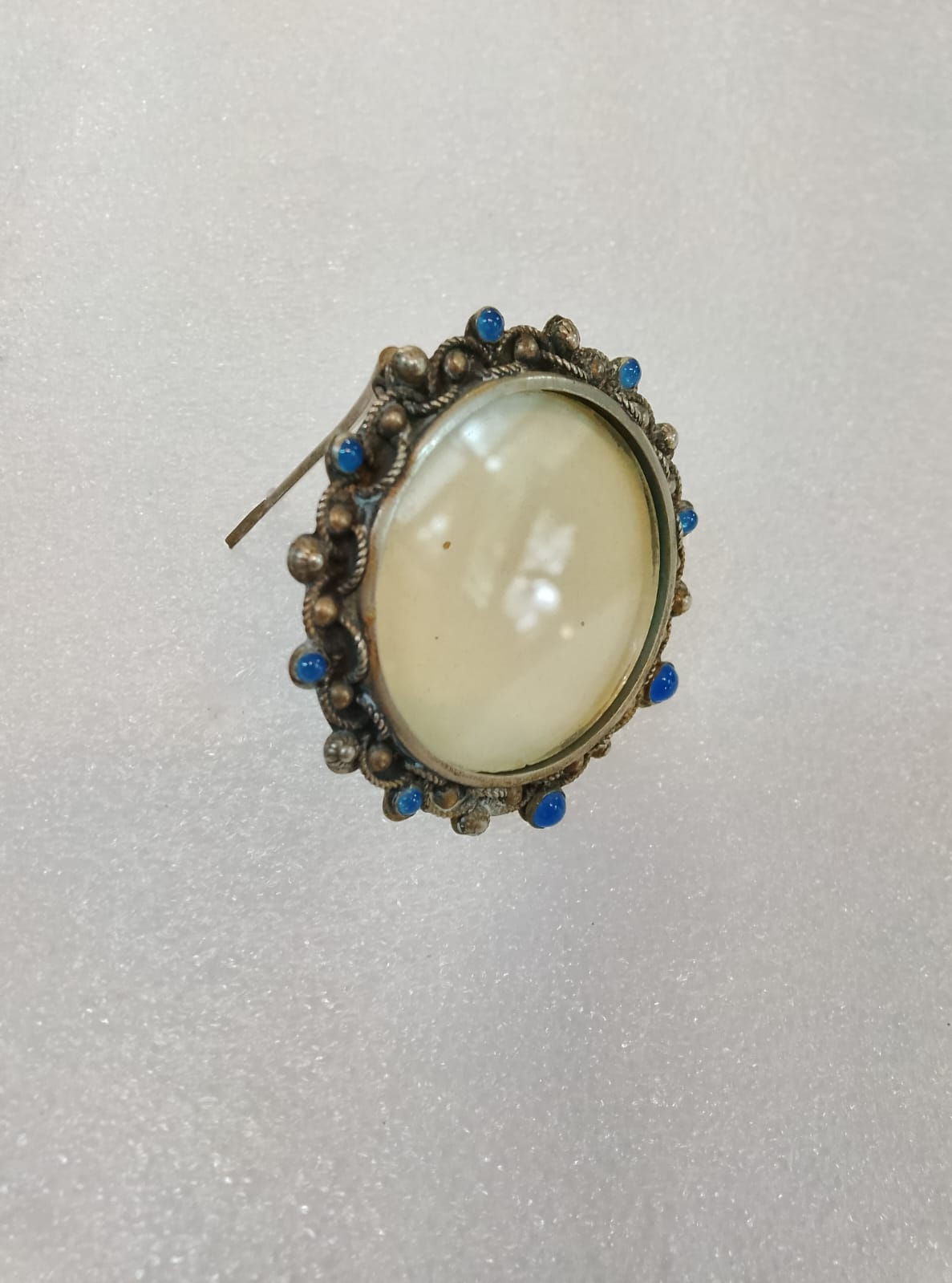 Cornicetta Rotonda da Appoggio Miniatura Argentata con Pietroline Blu