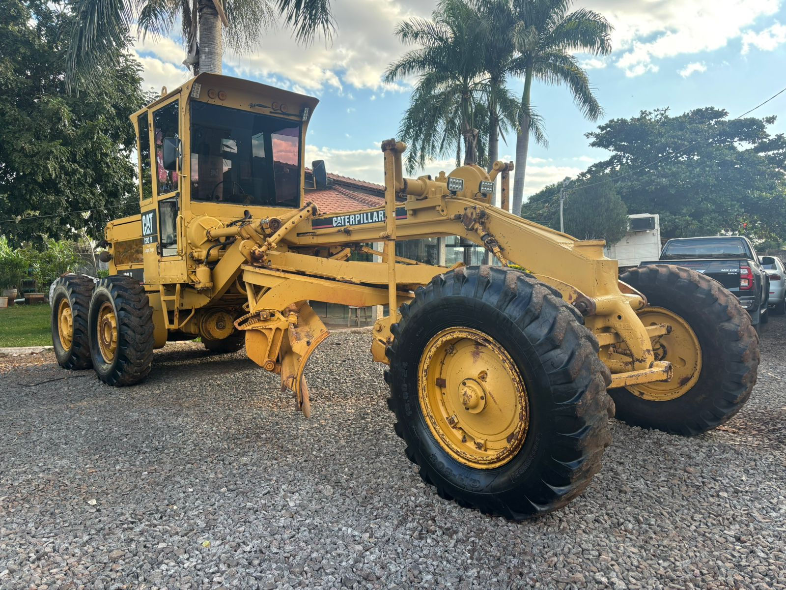 Motoniveladora Caterpillar 120B 1981