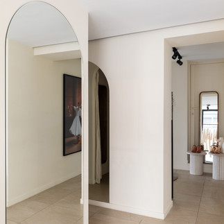 couleur écrue et miroir