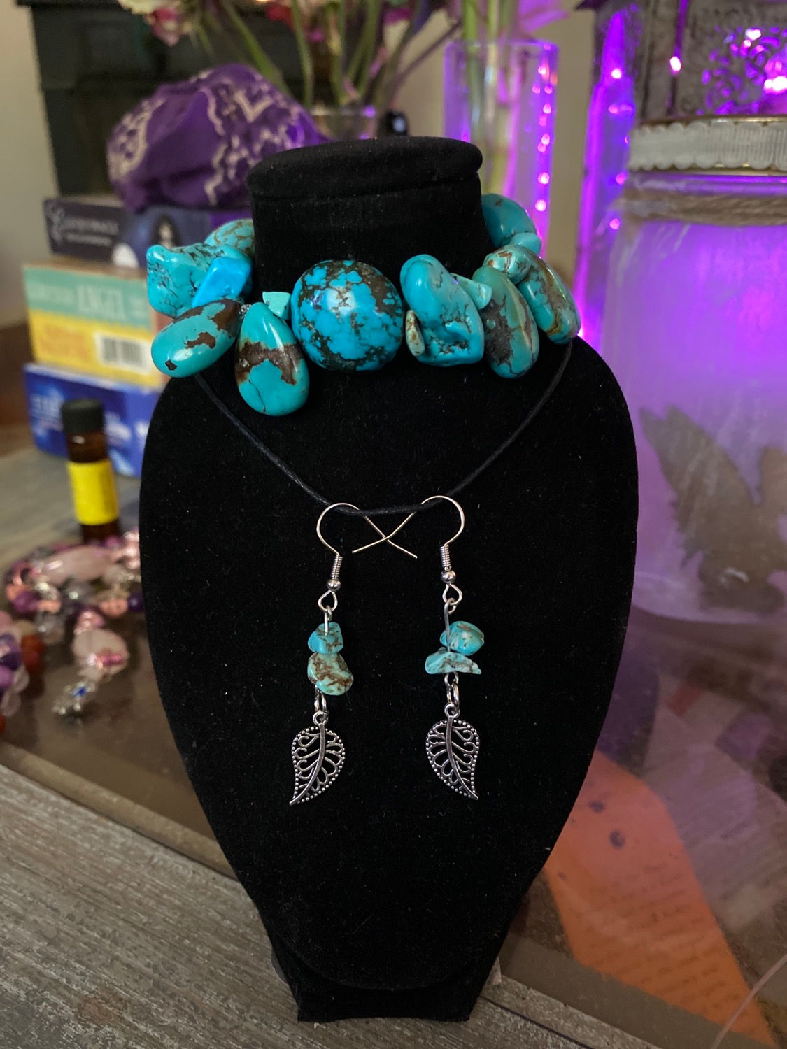 Chunky turquoise bracelet with matching earrings 