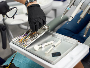 Understanding Dental Materials: A Dental Assistant’s Guide to Tools and Techniques