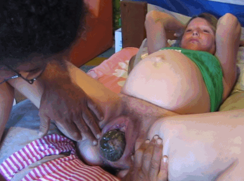 nude_pregnant_g-9820.gif