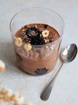 Chocolate & Blackberry Protein Oats