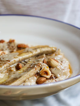 Oven-Roasted Banana & Tahini Oats