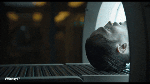 Loco x el cine inferior (1).gif